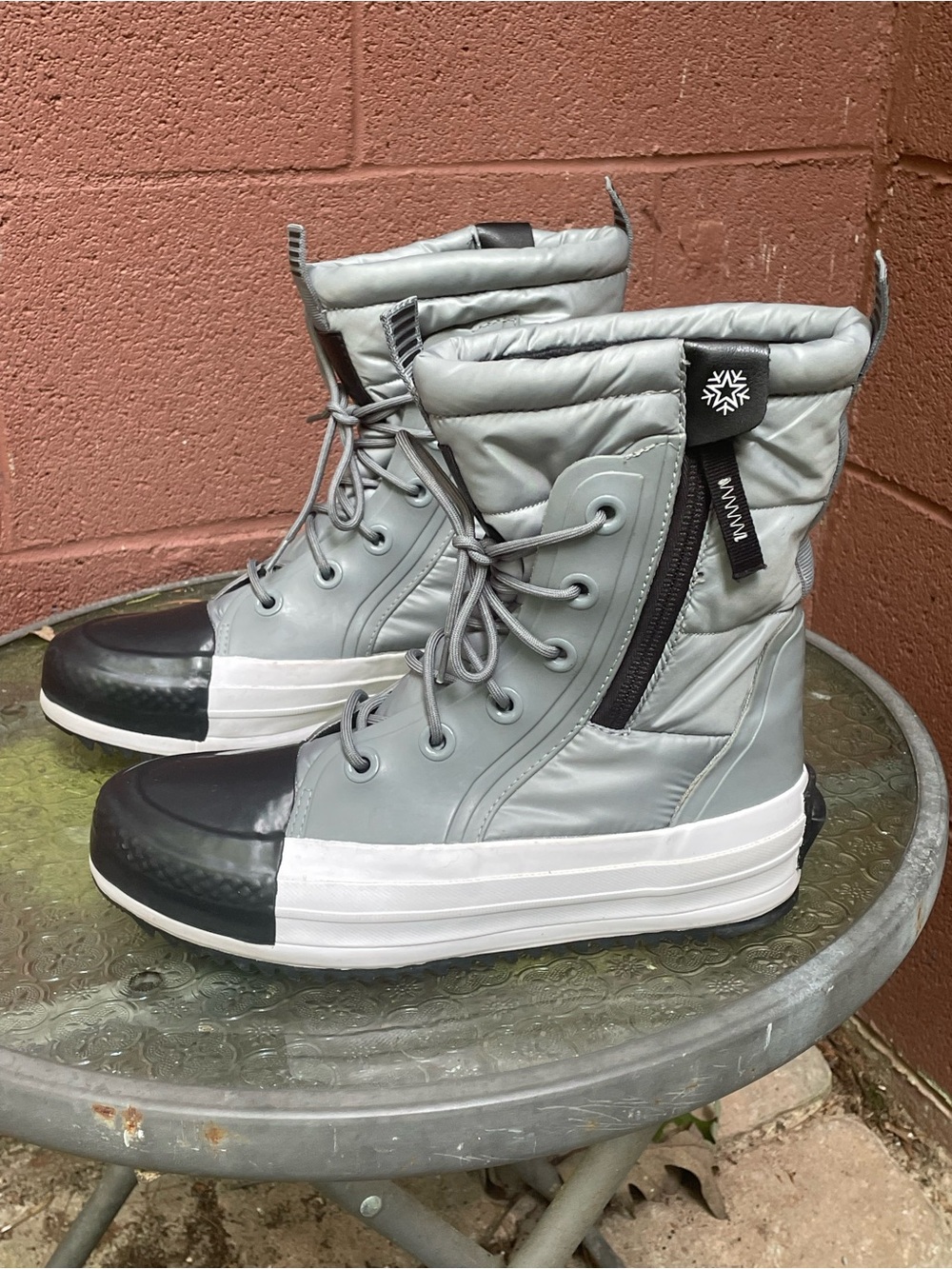 Converse women’s Chuck Taylor All Star MC WR Boots Size 7